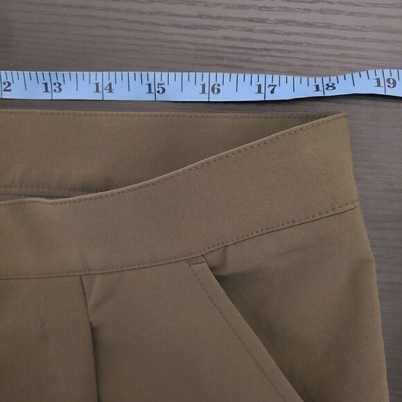 NWT Tilley Wanderer Collection Olive Green Travel Pants 14 - Picture 5 of 9